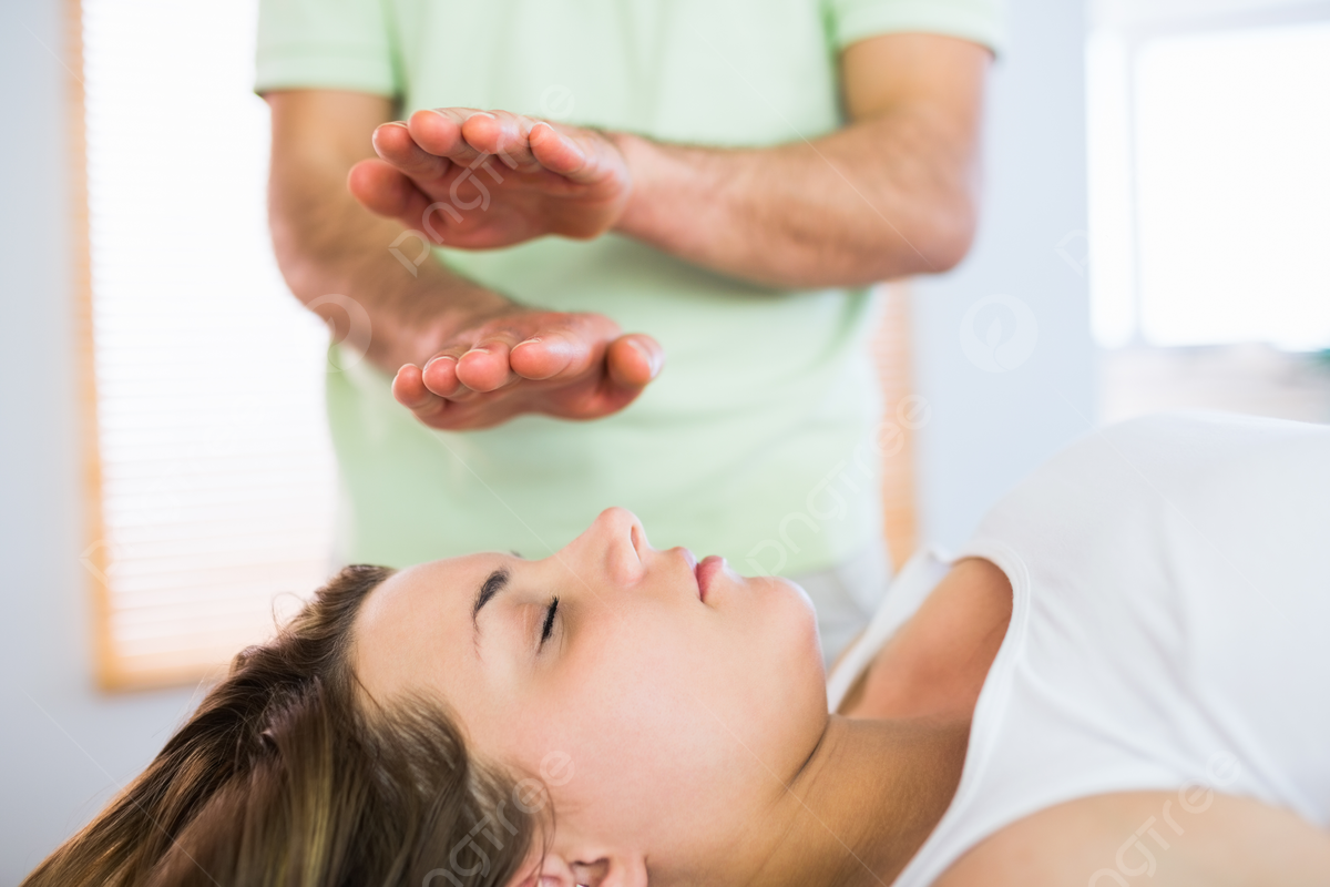 Reiki adalah sebuah metode penyembuhan alternatif yang berasal dari Jepang. Kata "Reiki" berarti "energi kehidupan universal".