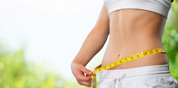 Penurunan berat badan yang sehat membutuhkan perubahan gaya hidup yang berkelanjutan, bukan diet cepat yang tidak realistis. Kenali mitos yang beredar.